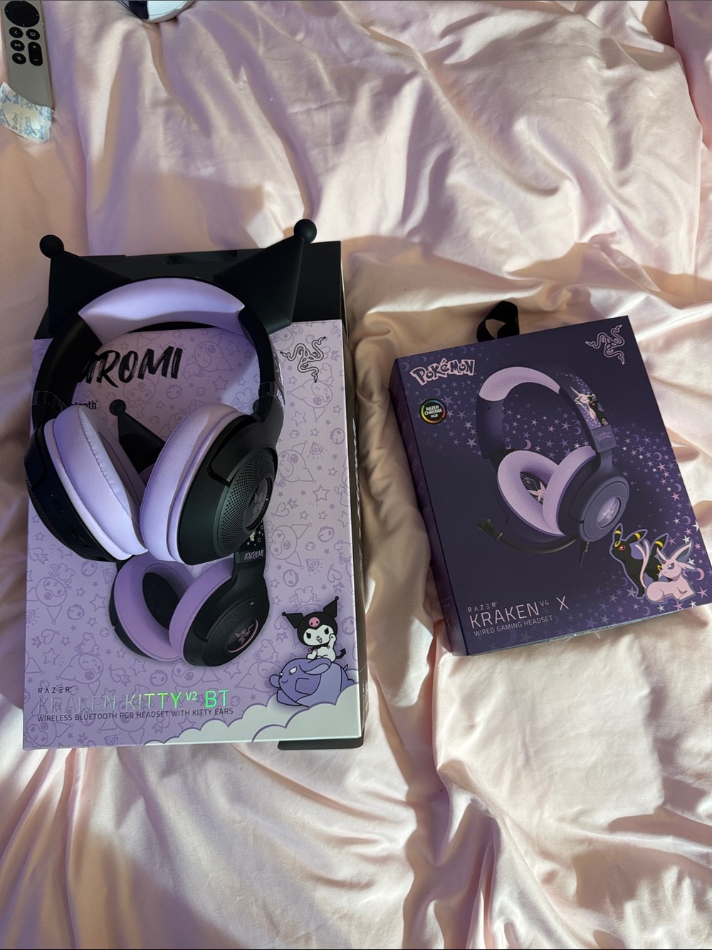 Razer Kraken Kitty V2 BT Gaming Headset — Lavender & Black and Razer kraken V4 X